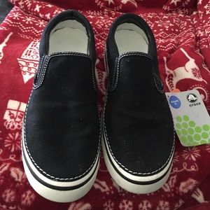 CROCS Slip-ons